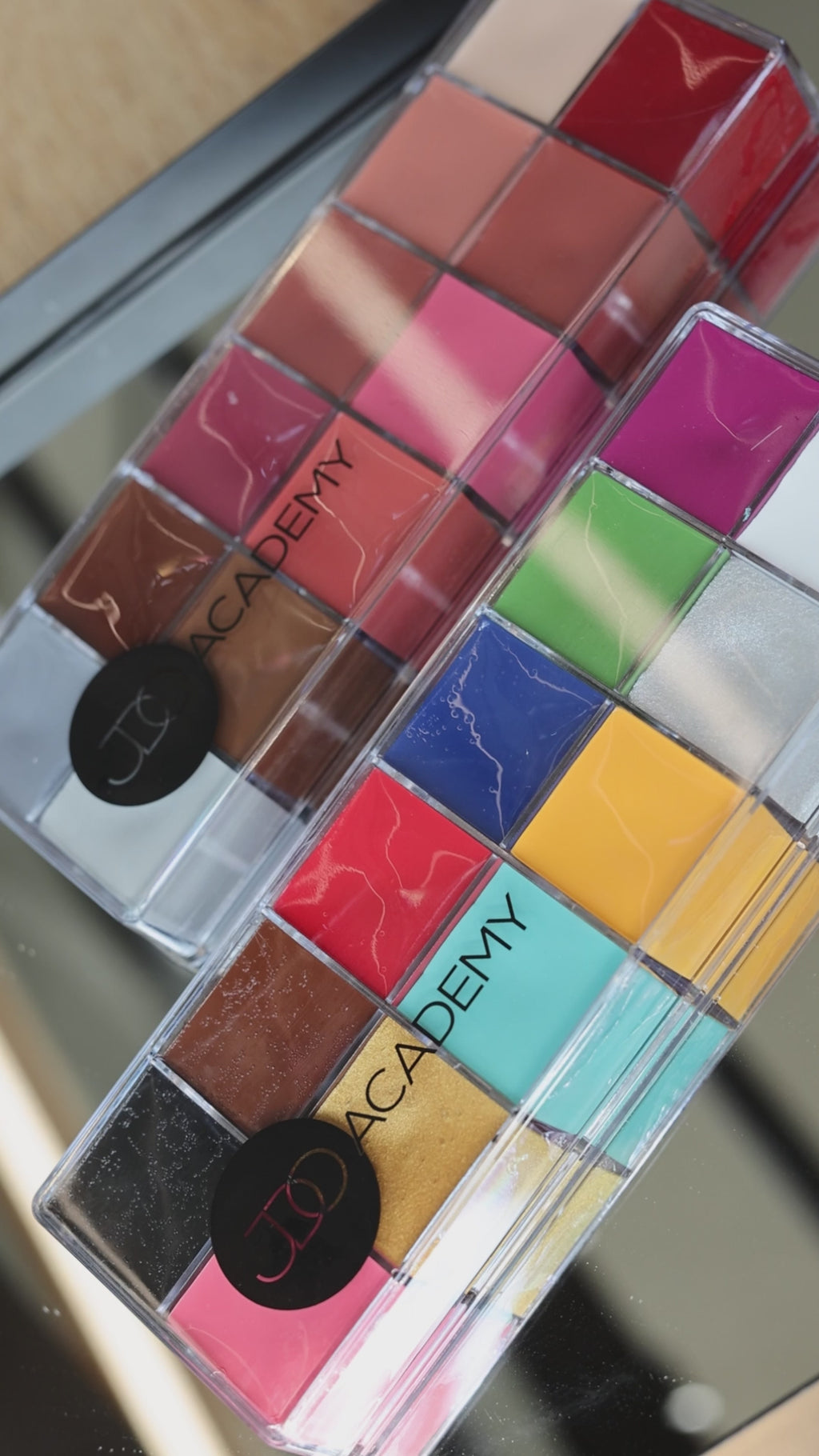 Essential Make-up Kit